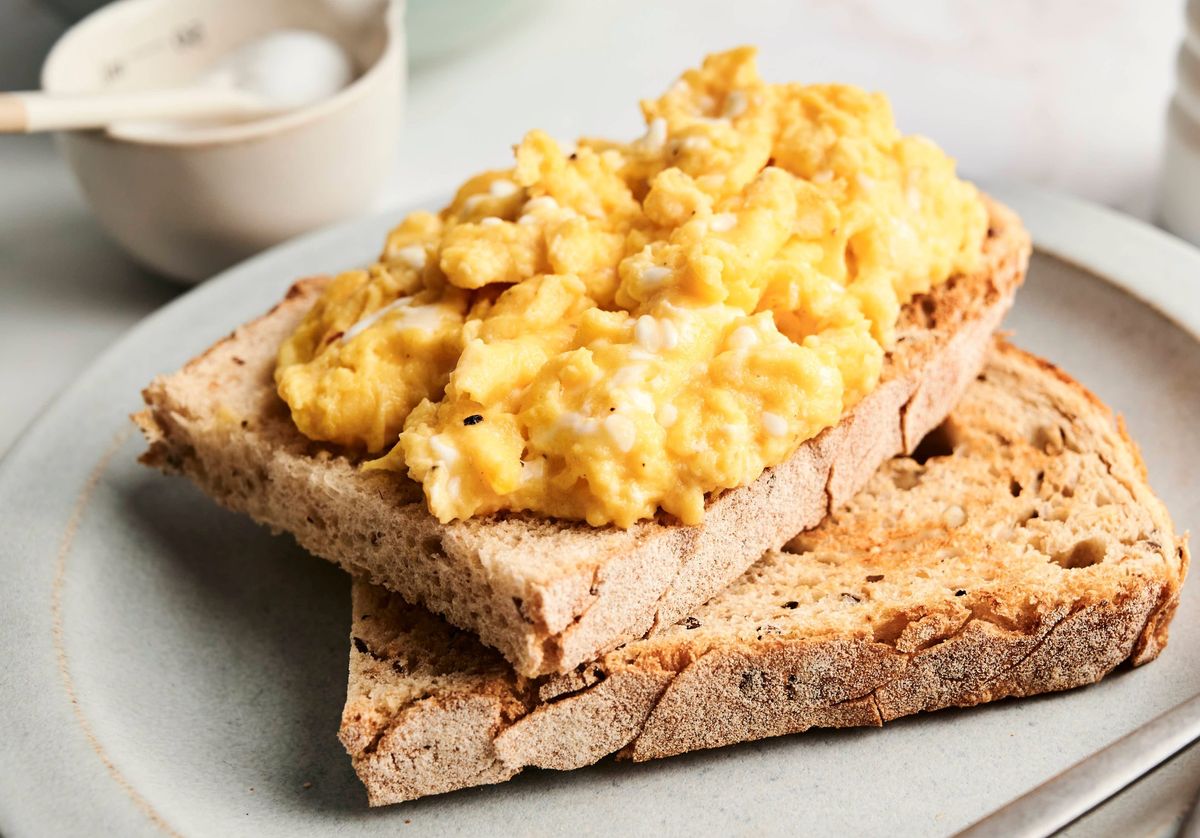 cottage-cheese-scrambled-eggs-recipe