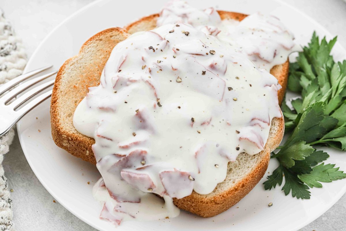 creamed-chipped-beef-on-toast-recipe