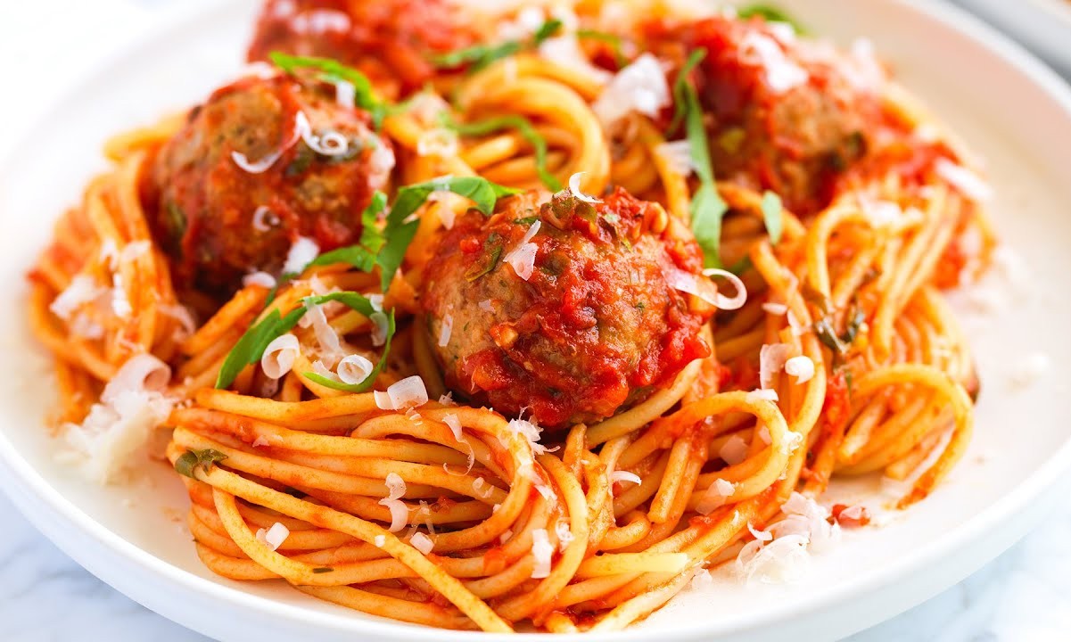 italian-spaghetti-sauce-with-meatballs-recipe