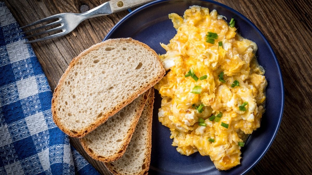 microwave-scrambled-eggs-recipe
