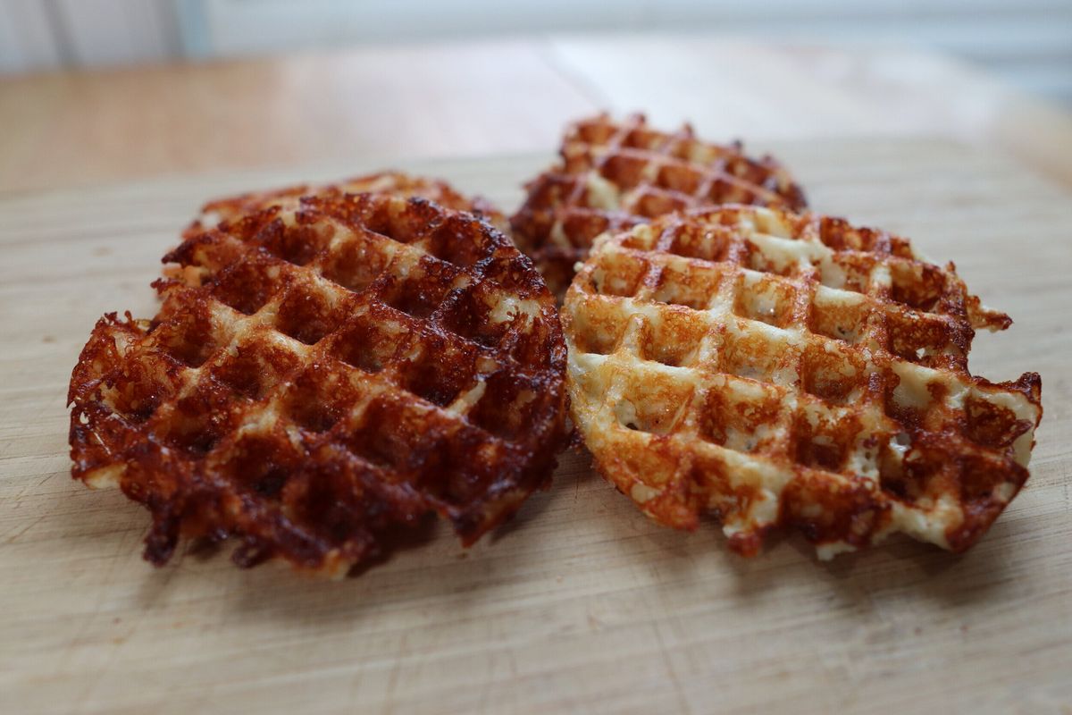 chaffles-with-almond-flour-recipe