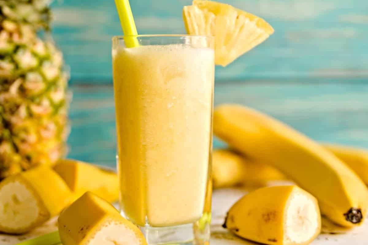 pineapple-and-banana-smoothie-recipe