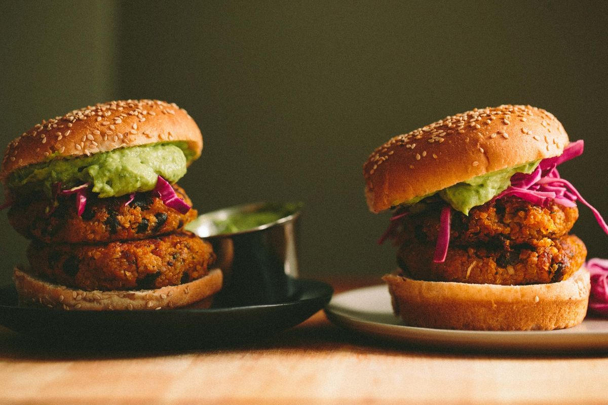 quinoa-black-bean-burgers-recipe
